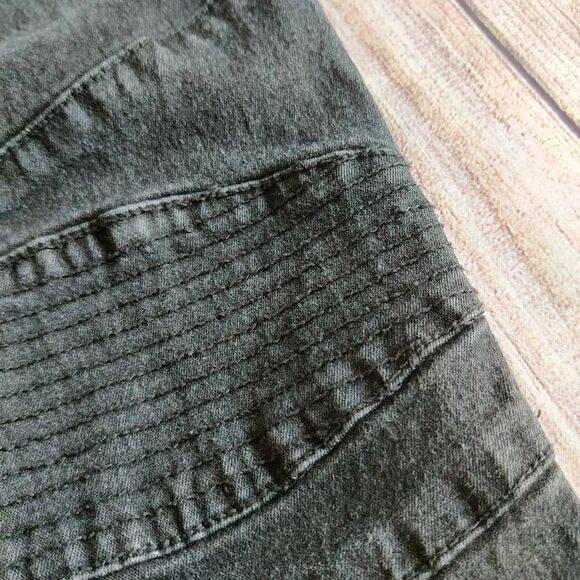 DG2 by Diane Gilman black moto jeans sz 10 - Picture 9 of 10